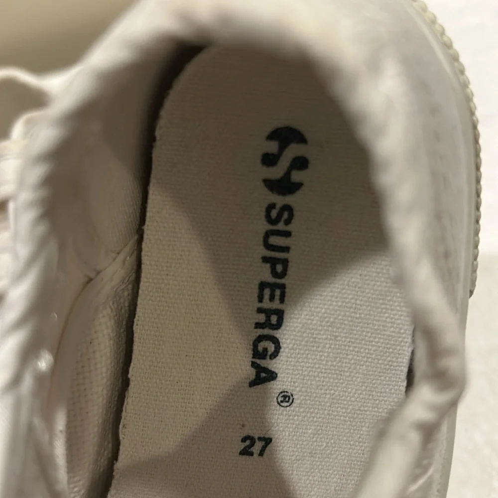 Superga kids unisex canvas hook & loop fastener Sneakers size 10.5 white